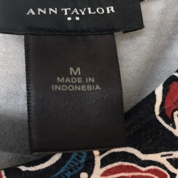 Sleeveless Printed Swing Dress - Picture 6 of 6